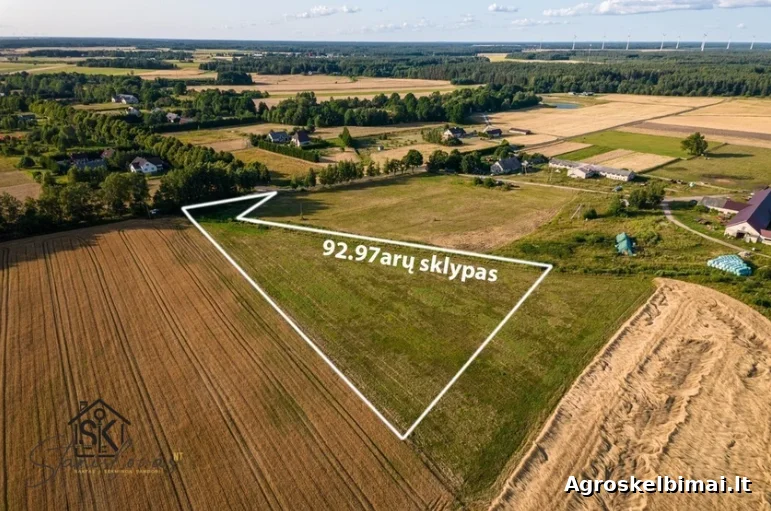 PARDUODAMAS 92.97 ARŲ SKLYPAS MACIKŲ K.