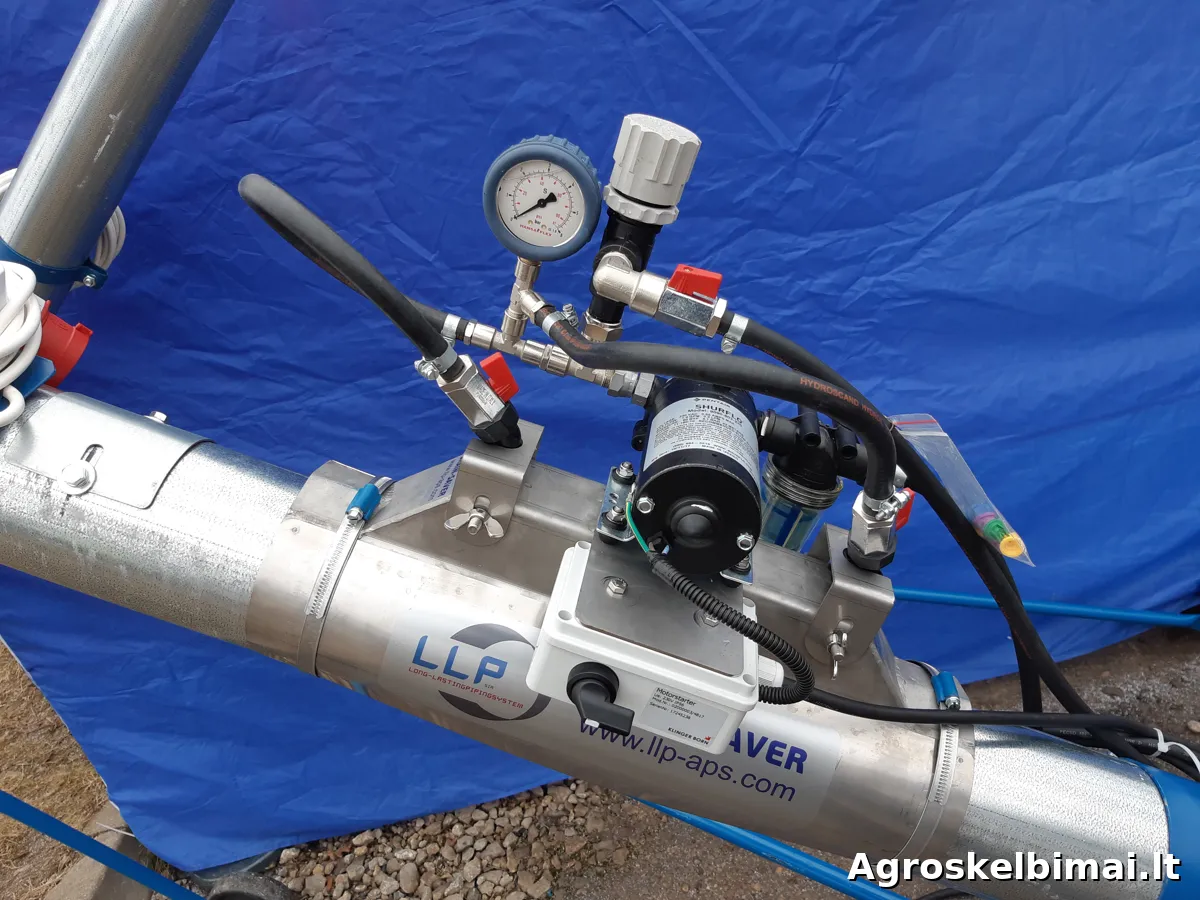 Grain-mixer sėklų beicavimo prietaisas su sneku